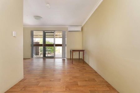 WALK TO CURTIN UNI! - Photo 3