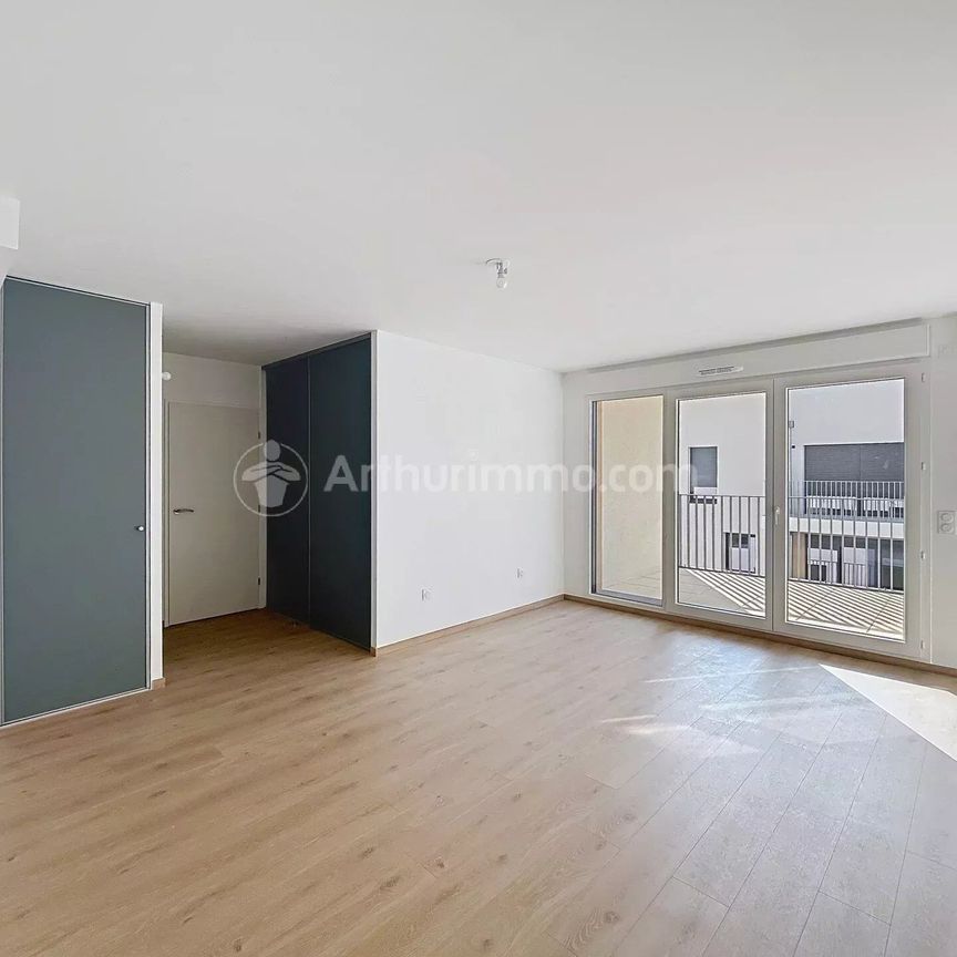 Location Appartement 4 pièces 63 m2 à Clermont-Ferrand - Photo 1