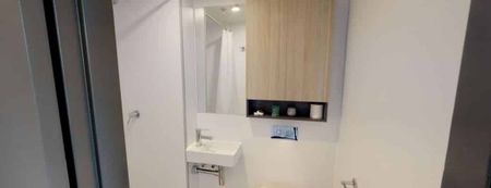 Lincoln Premier Ensuite - Photo 4