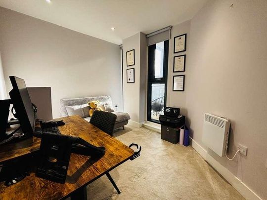 Hallmark Tower, Cheetham Hill Road, M4 - Photo 1