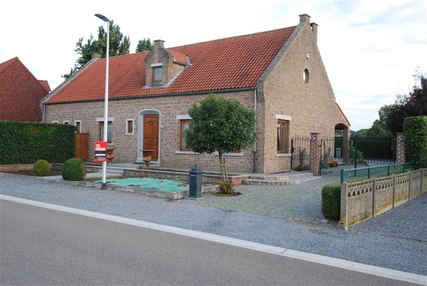 Mooie gelijkvloerse woning in landelijke stijl met rustige ligging in Wurfeld. - Photo 1