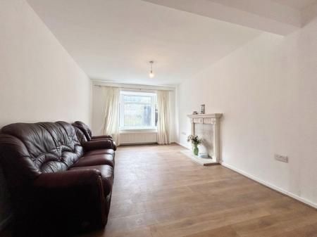 Ashberry Gardens, S6 3GX - Photo 1