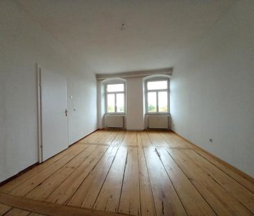 53102 - Charmante Altbauwohnung in historischem Gebäude - Photo 1