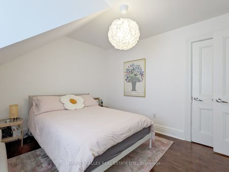 Detached Home For Lease | C8119802 - Photo 4