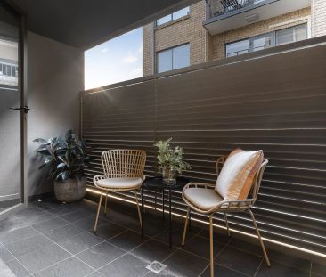 Instant Attraction, Fabulous Spaces - Photo 2