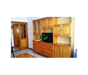 Apartment in 1. Etage ohne Fahrstuhl mit 2 Schlafzimmer - Photo 1