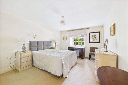 2 bedroom maisonette to rent - Photo 5