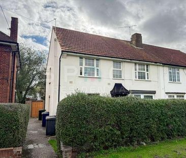Bedroom Ground Floor Maisonette In, NW7 - Photo 5