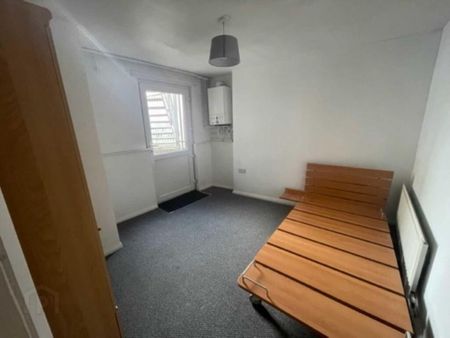 Basement Flat, Church Street, Portadown, Craigavon, BT62 3EU - Photo 3