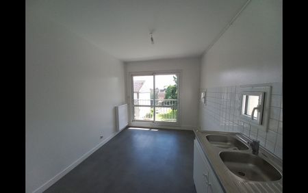 Location Appartement 3 pièces 71 m² La Châtre - Photo 2