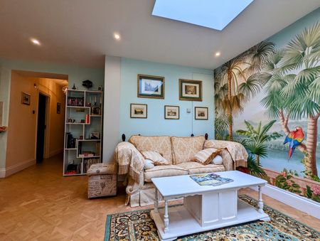 1 Bed Flat, Cromford Road, SW18 - Photo 3