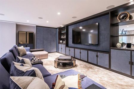 5 bedroom detached house to rent - Photo 4