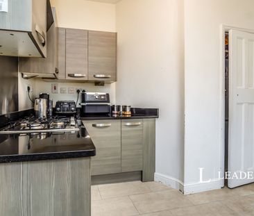 4 bedroom house to rent Haling Park Road, South Croydon, CR2 - Photo 3