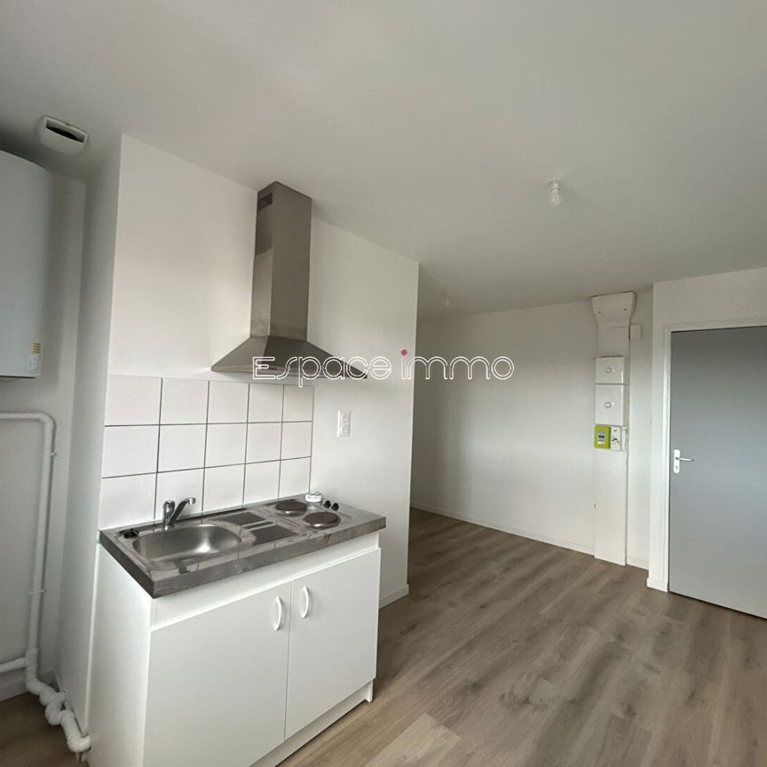 Location Appartement 1 pièce 17m² LE GRAND QUEVILLY 76120 - Photo 1
