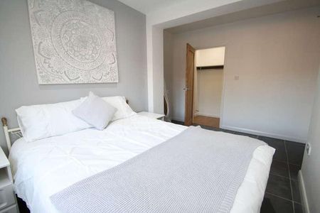 Broadfield Walk, Birmingham City Centre, B16 - Photo 5