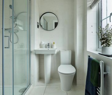 3 bedroom semi-detached house to rent - Photo 2