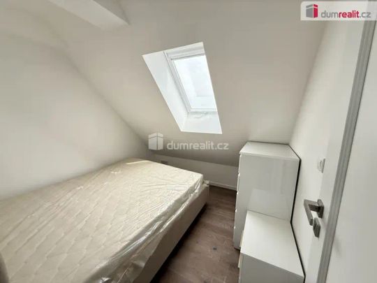 Pronájem prostorného bytu 2+1 se zahradou, 52 m, Velké Přílepy - Fotografie 1