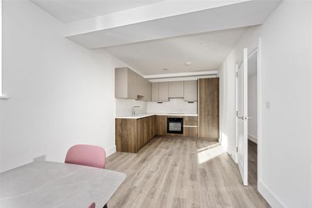 3 bedroom flat to rent - Photo 5