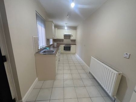 73 Clonavon Avenue, Portadown, Co Armagh, BT62 3AD - Photo 2