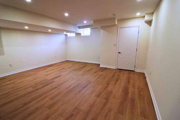 For Lease - 30 Hammersmith Lane, Markham, Ontario - Photo 1