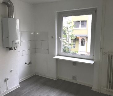 Sanierung 2-Zimmer-Erdgeschosswohnung Für Besichtigungen bitte erst ab Mitte Oktober bei uns melden! - Foto 4