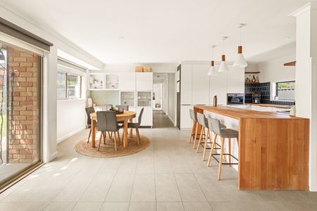 14 Jacana Drive, Carrum Downs VIC 3201 - House For Rent | Domain - Photo 5