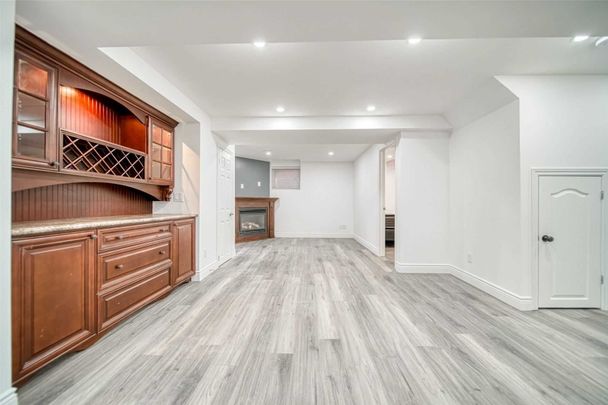 For Lease - 5 Baybrook Road, Brampton, Ontario - Photo 1