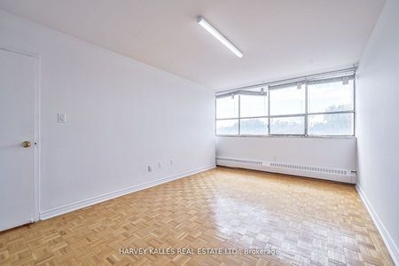 For Lease - 2000 Sheppard Avenue Unit# 614, Toronto, Ontario - Photo 3