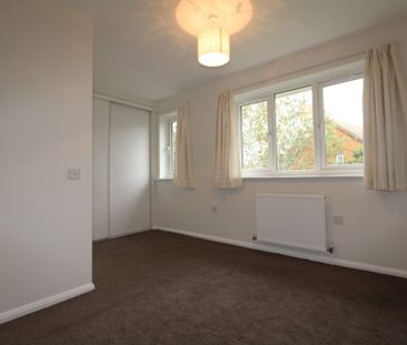 Michelbourne Close, Burgess Hill, RH15 - Photo 6