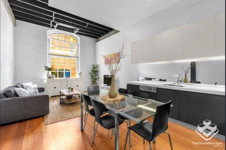 Charming Split Level Woolstore for Rent - Photo 5