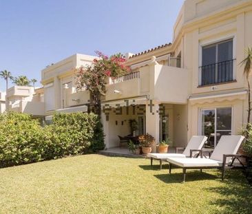 Alquiler de chalet adosado en Lugar Urbanizacion el Herrojo - Photo 6