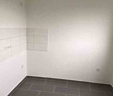 Gut aufgeteilte Wohnung mit Balkon kurzfristig verfügbar - Foto 1