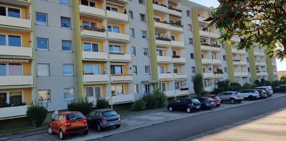 Vierraumwohnung mit Balkon und Blick ins Grüne - Foto 2