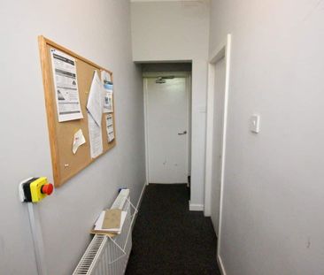 Room , Blandford Road - Photo 2