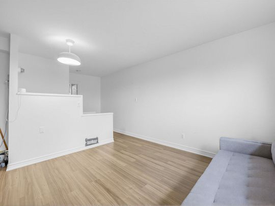 142 Silverthorn Ave – 2nd Floor - Photo 1