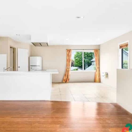 Sunny on Springfield - Photo 1