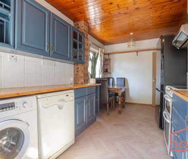 4 bedroom house to rent - Photo 3