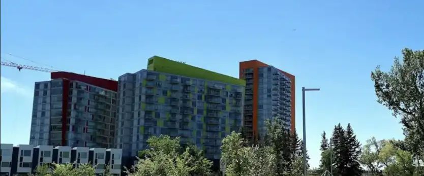 Furnished 2 Bedroom Condo | 710 - 30 Brentwood Common Northwest, Calgary - Photo 1