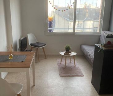 Loue studio meublé centre ville Nantes - Photo 1