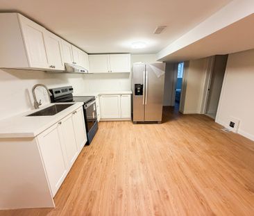 For Lease - 300 South Kingsway N/A Unit# Basement, Toronto, Ontario - Photo 2