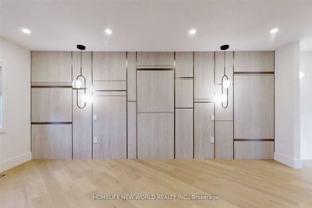 For Lease - 725 Gardner Avenue, Mississauga, Ontario - Photo 2