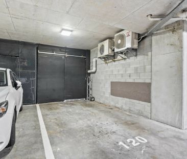 MODERN 2-BEDROOM UNIT - LOCATION. LIFESTYLE. LIVABILITY - Photo 4