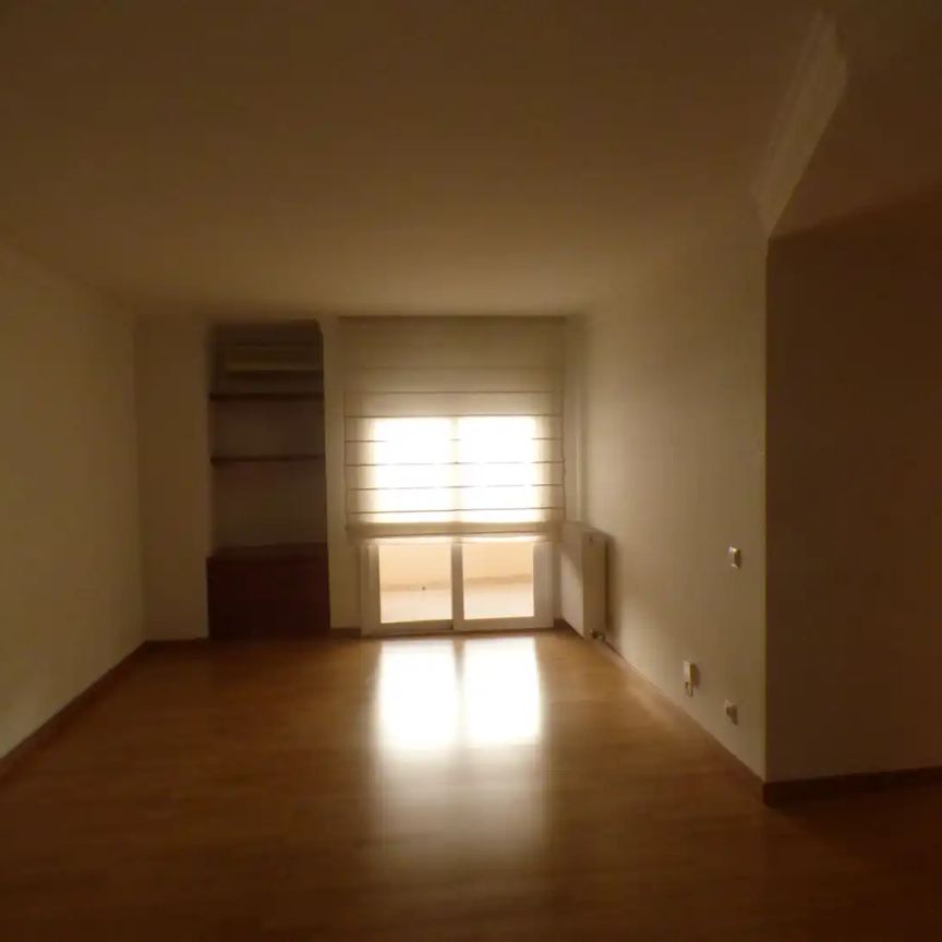 Piso de alquiler en Eixample Nord - Photo 1