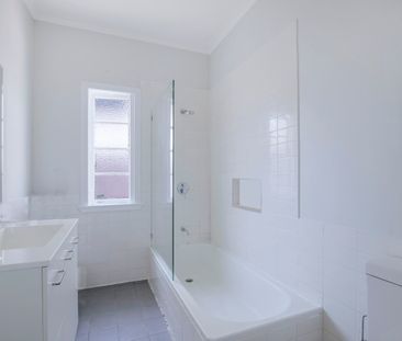 31 Sparkes Street, Chermside QLD 4032 - House For Rent | Domain - Photo 3