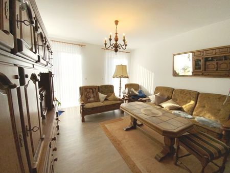 Moderne, barrierearme 2-Zimmer-Wohnung mit Balkon und Stellplatz in der Oberhausener Innenstadt - Foto 2