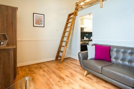 1 bedroom flat to rent - Photo 2