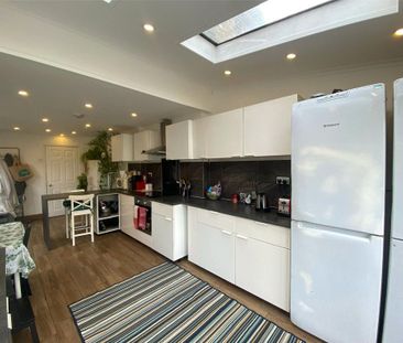 1 bedroom in a house share to rent - Photo 6