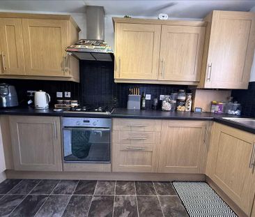 2 bedroom terraced house to rent - Photo 3
