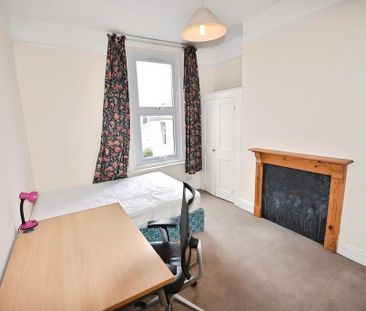 7 bedroom terraced house to rent - Photo 3