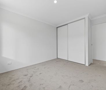 55A Castella Drive, Dudley Park, WA 6210 - Photo 4